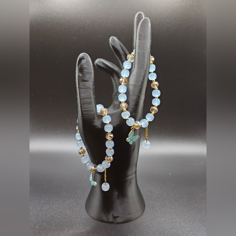 Elegant Blue and Gold Beaded Bracelet